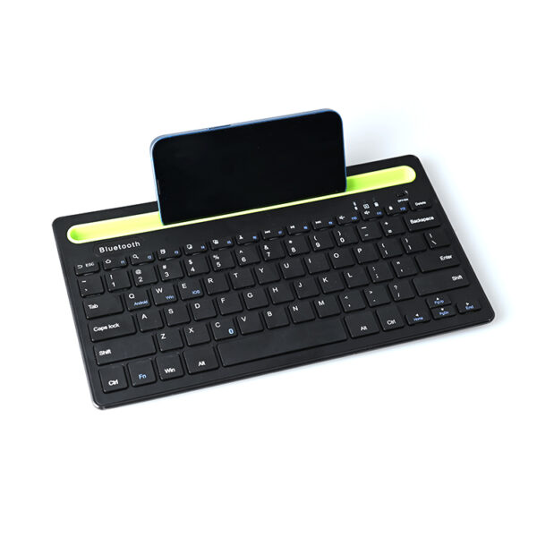 WIRELESS BLUETOOTH KEYBOARD WITH PHONE/TABLET HOLDER SLOT